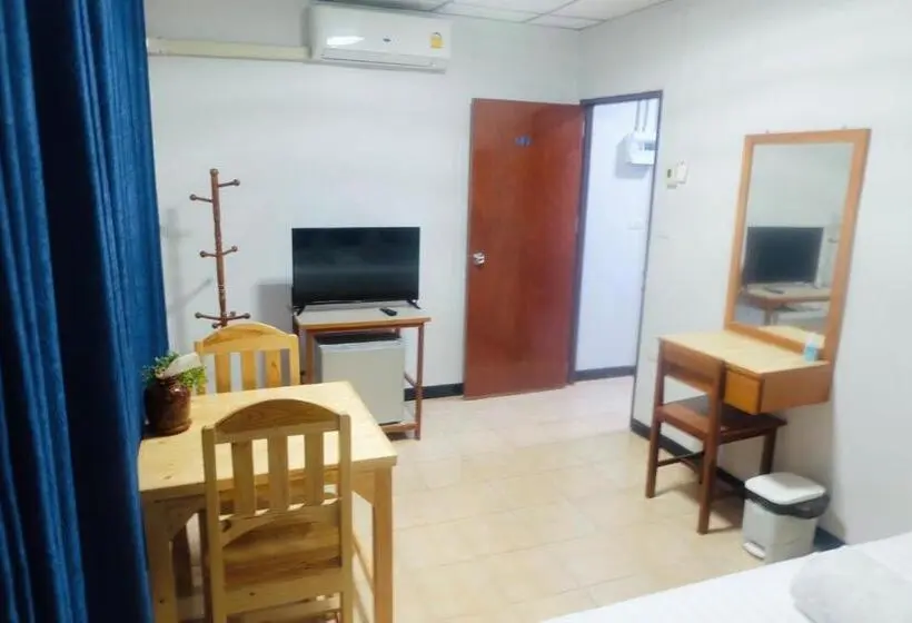 اتاق لوکس, The Best House&hostel