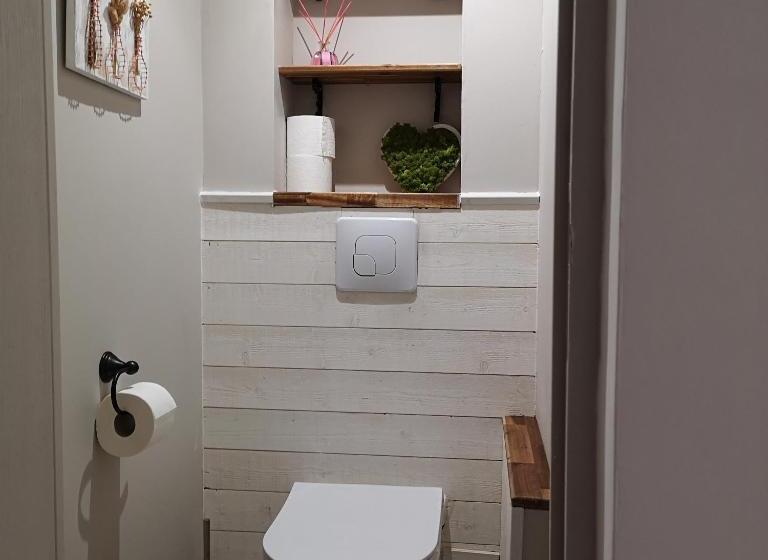 디럭스 룸, Au Gray Du Temps Suspendu