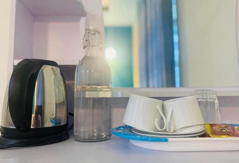 اتاق خانوادگی, Hedheykuri Residence Fuvahmulah