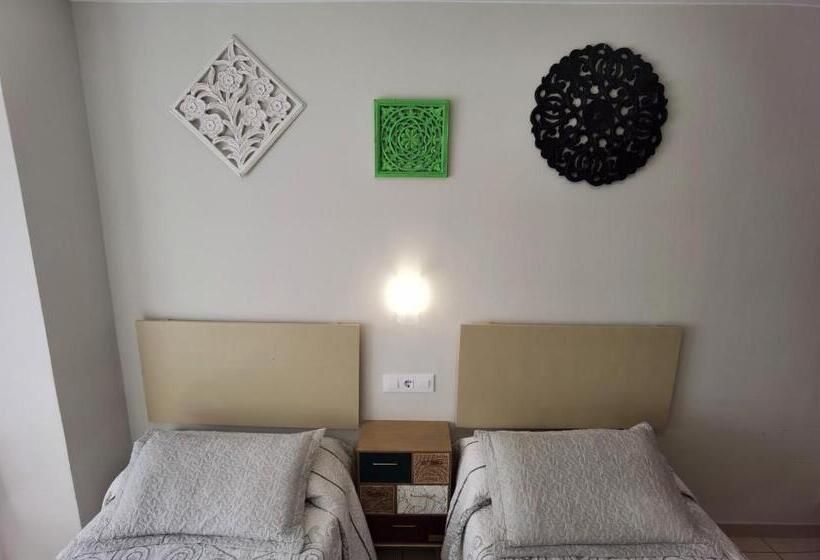 اتاق استاندارد, Hostal Rigau