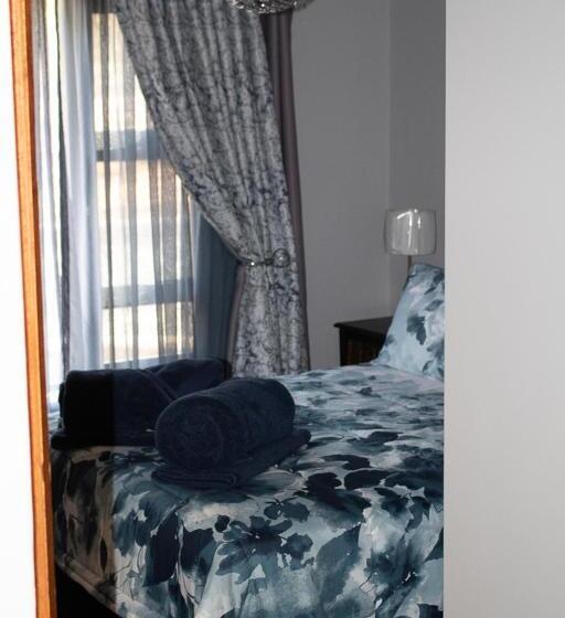 Casa 2 Quartos, Locust Retreat Immaculate 2bedroom Cottage