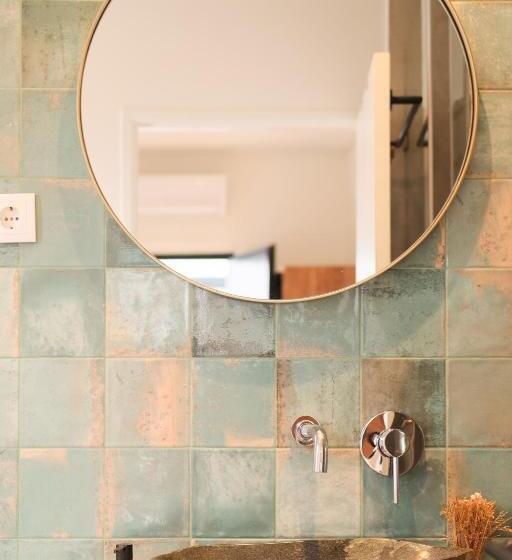 经济房, A Casa Brava