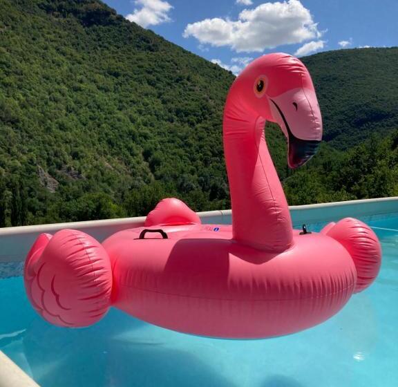 منزل 3 غرف نوم, Casale Nella Valle