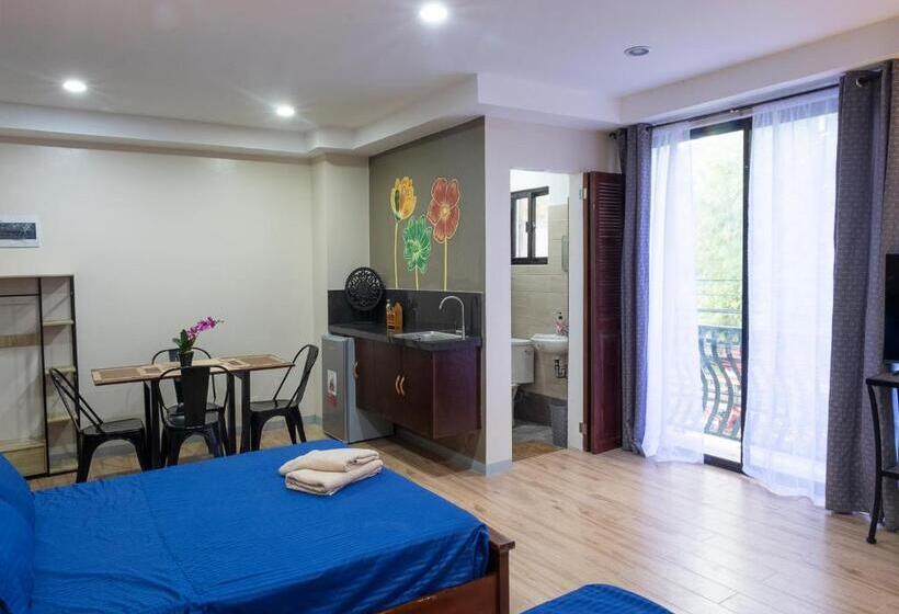 اتاق خانوادگی, Luis Miguel S Place