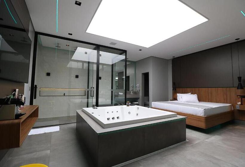 Президентский Люкс, Savana