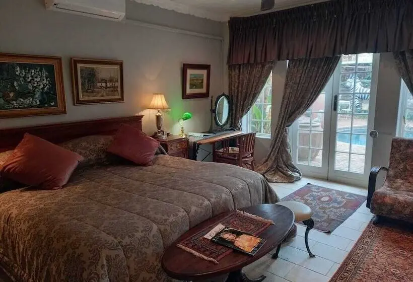 デラックスルーム, Michaelangelo Guest House