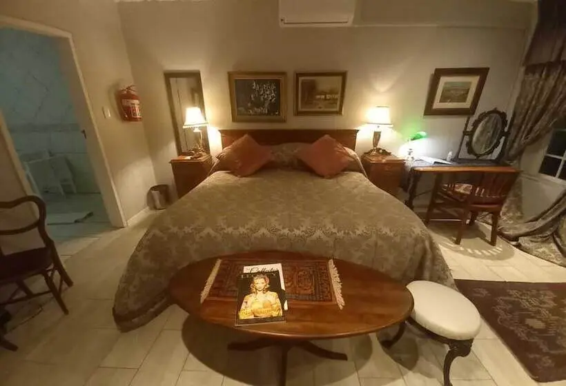 デラックスルーム, Michaelangelo Guest House