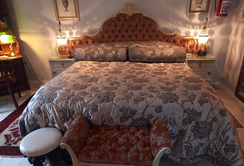 Номер Deluxe, Michaelangelo Guest House