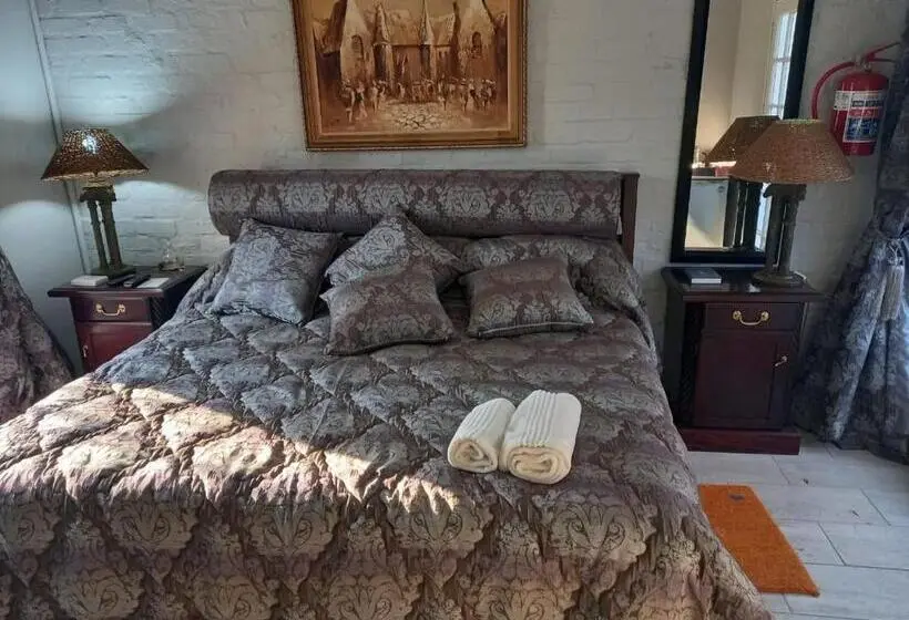 キングサイズベッドのスタンダードルーム, Michaelangelo Guest House