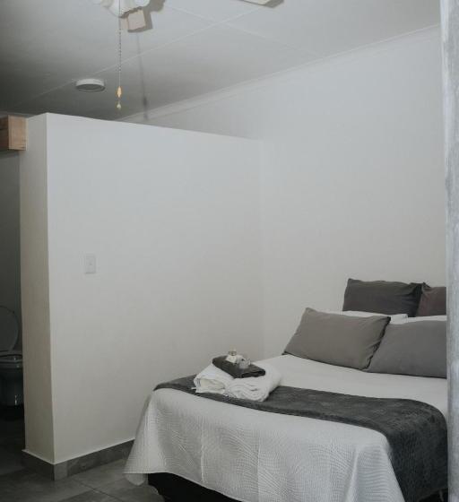 غرفة قياسية, Pretorius Park