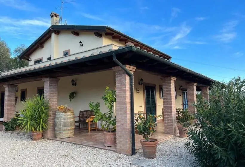 ガーデンビュースタンダードルーム, Casale Terre Rosse