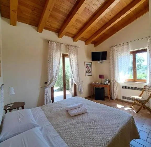 ガーデンビュースタンダードルーム, Casale Terre Rosse