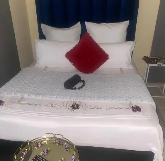 バス共有のスタンダードルーム, Warmbaths Thai Spa And Guest House