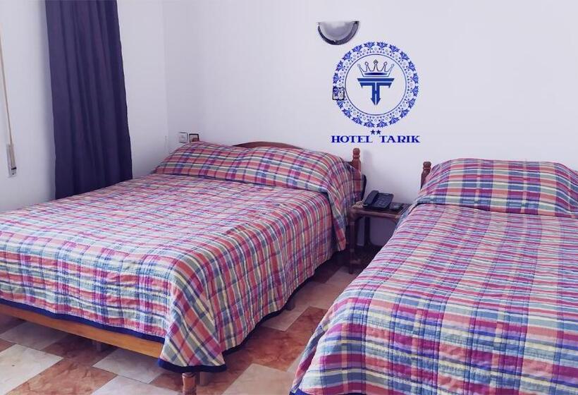 اتاق استاندارد سه نفره, Tarik Fnideq