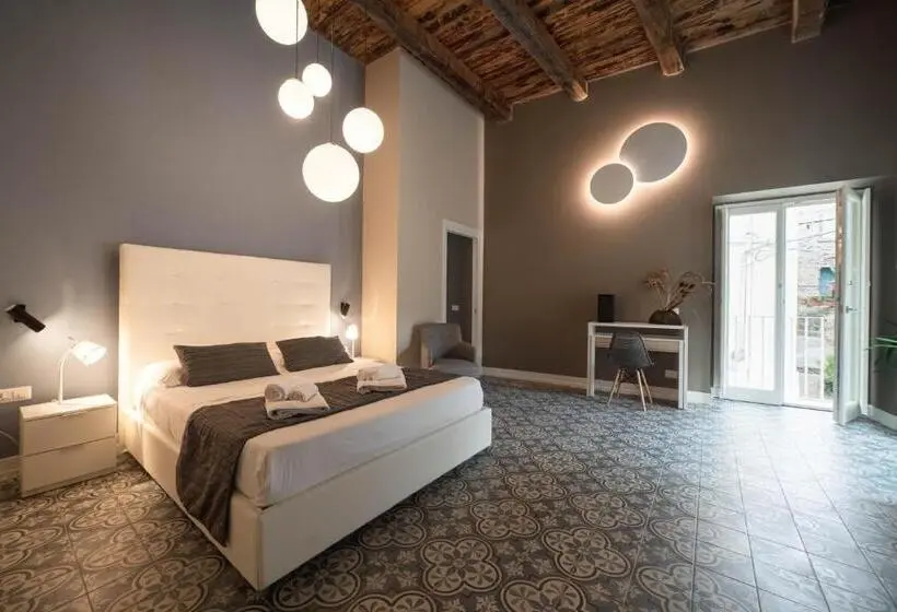 キングサイズベッドのスイートルーム, Palazzo Paladini   Luxury Suites In The Heart Of The Old Town