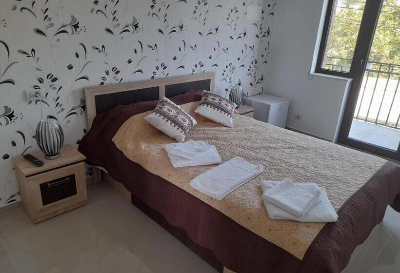 غرفة قياسية سرير كينج, Casa Florea