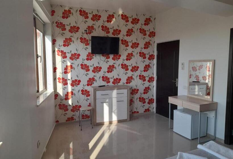 غرفة قياسية سرير كينج, Casa Florea