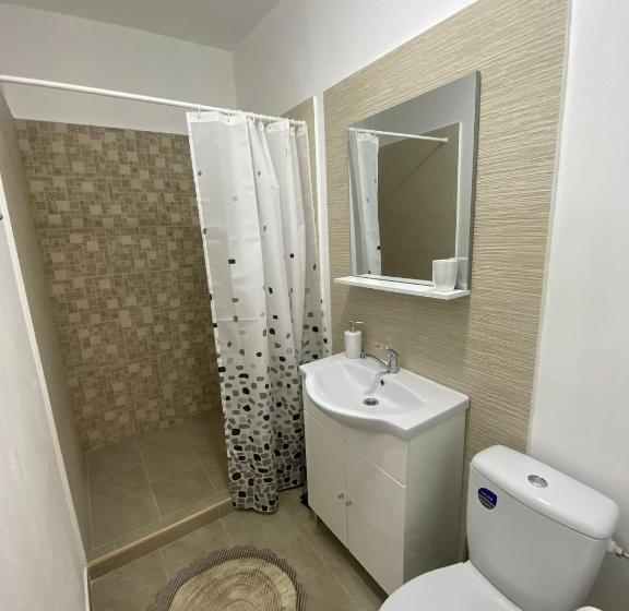 غرفة قياسية, Casa Roxamy