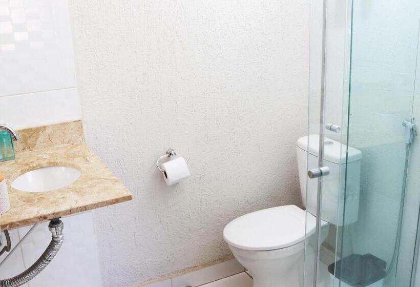 جناح, Gayfriendly Hostel Bsb Airport