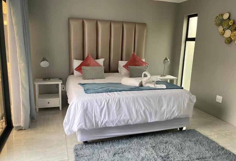 キングサイズベッドのデラックススイート, The King S Court Guest Manor