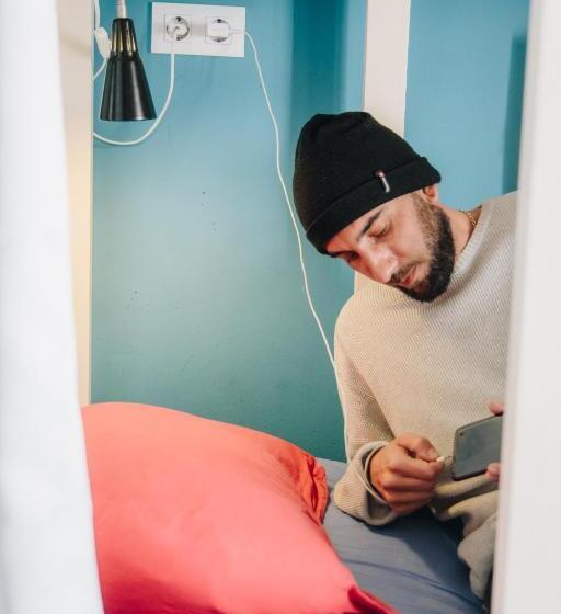 Cama em Quarto Partilhado, Casa Caracol