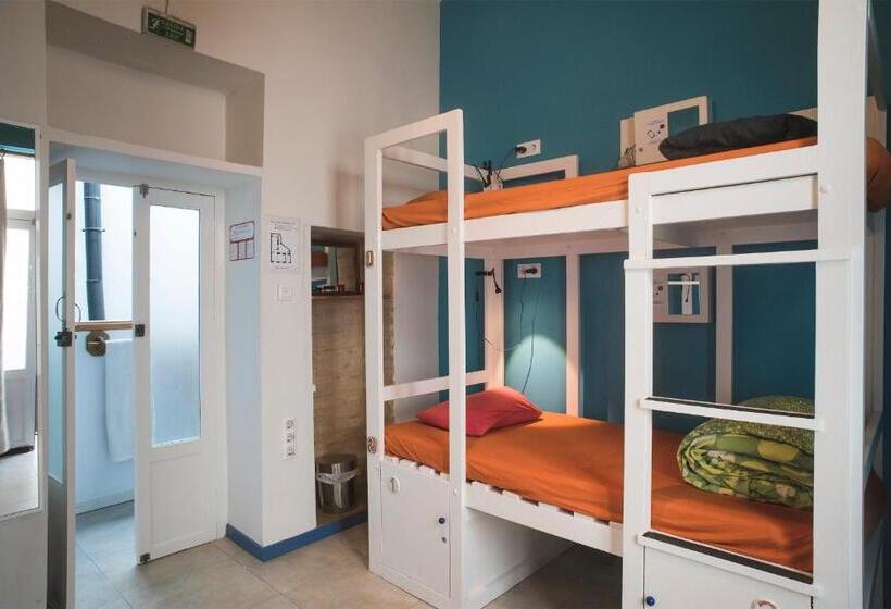 Cama em Quarto Partilhado, Casa Caracol