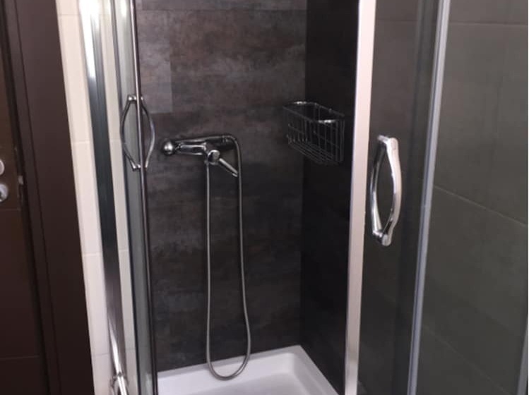 اتاق استاندارد یک تخته با سرویس بهداشتی مشترک, Hostal Larios