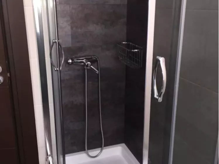 اتاق استاندارد یک تخته با سرویس بهداشتی مشترک, Hostal Larios