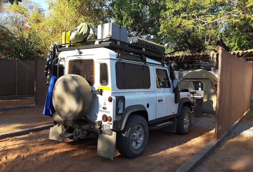 اتاق استاندارد, Victoria Falls Backpackers Lodge