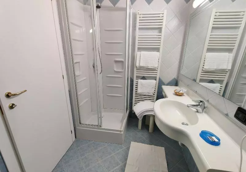 اتاق استاندارد یک نفره, Al Giardino