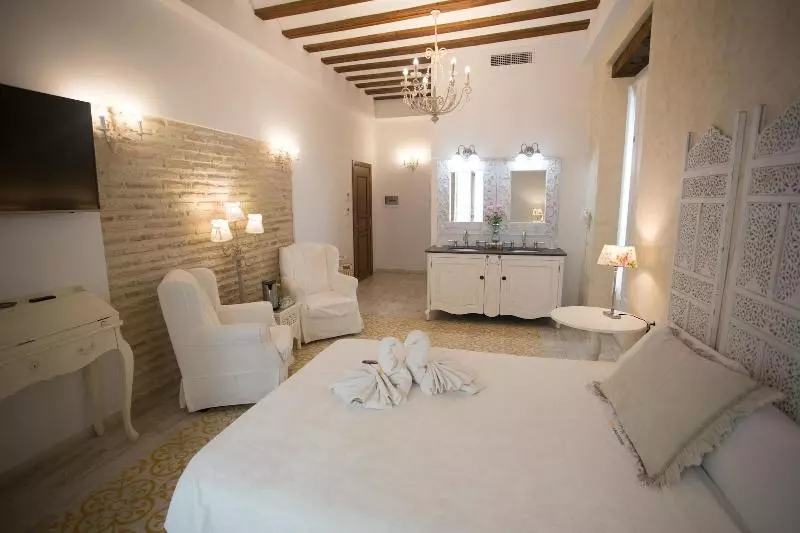 اتاق استاندارد یک نفره, Argantonio