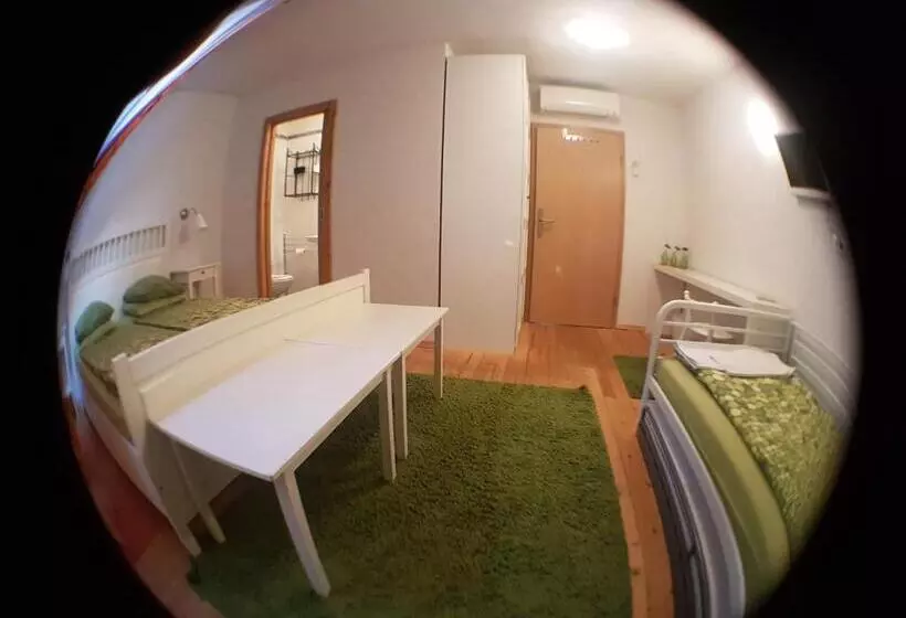 اتاق استاندارد سه نفره, Guesthouse Stari Tišler