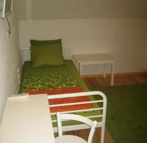 اتاق استاندارد سه نفره, Guesthouse Stari Tišler