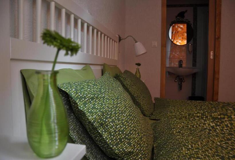 اتاق استاندارد سه نفره, Guesthouse Stari Tišler