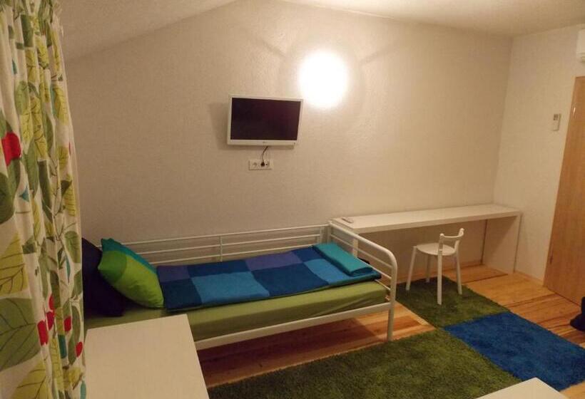 اتاق استاندارد سه نفره, Guesthouse Stari Tišler