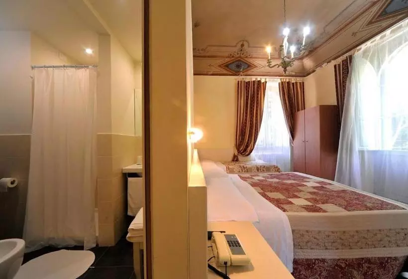 Chambre Triple Standard, Iris