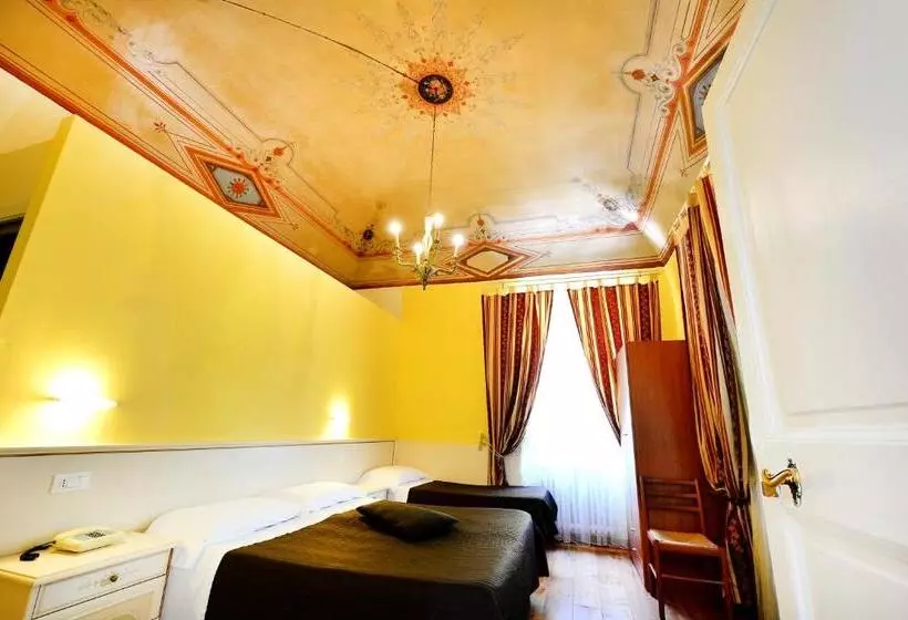 Chambre Triple Standard, Iris
