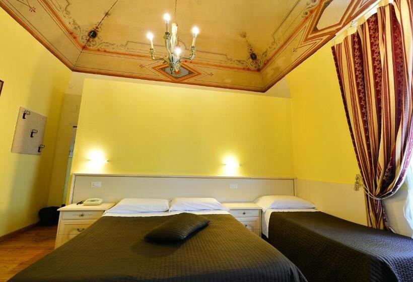 Habitació Triple Estàndard, Iris