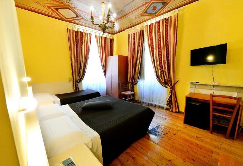 Habitació Triple Estàndard, Iris