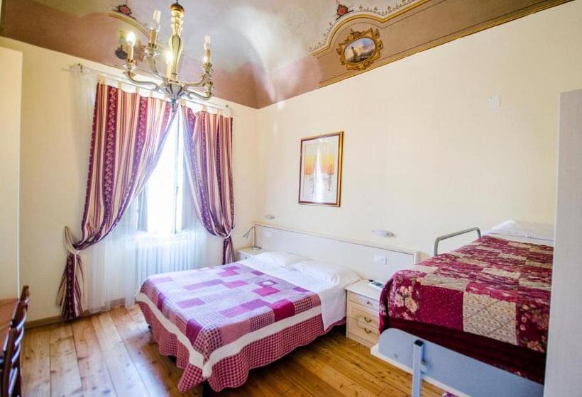 Habitació Quàdruple Estàndard, Iris