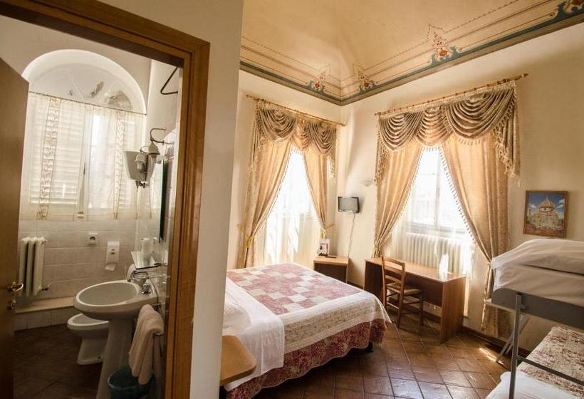 Habitació Quàdruple Estàndard, Iris