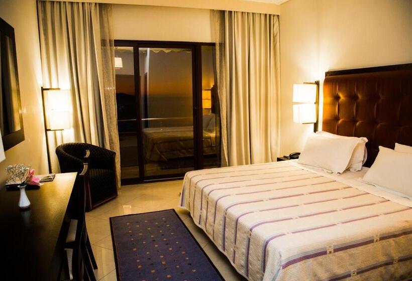 סוויטה משפחתית, New York