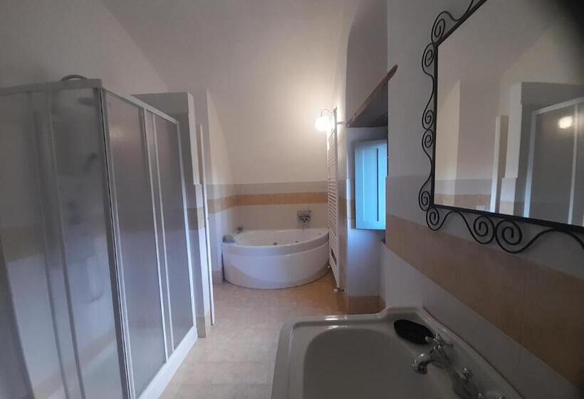 סוויטת ג'וניור דלוקס, Il Sentiero