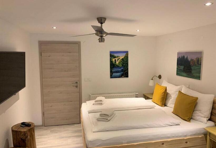 Suite, Penzion Pibernik   Adults Only