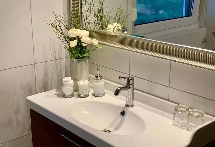 سوییت لوکس, Penzion Pibernik   Adults Only