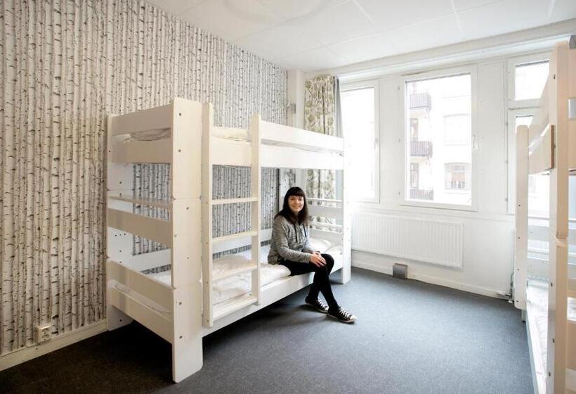 Семейный Номер Совместный Санузел, Slottsskogen Hostel