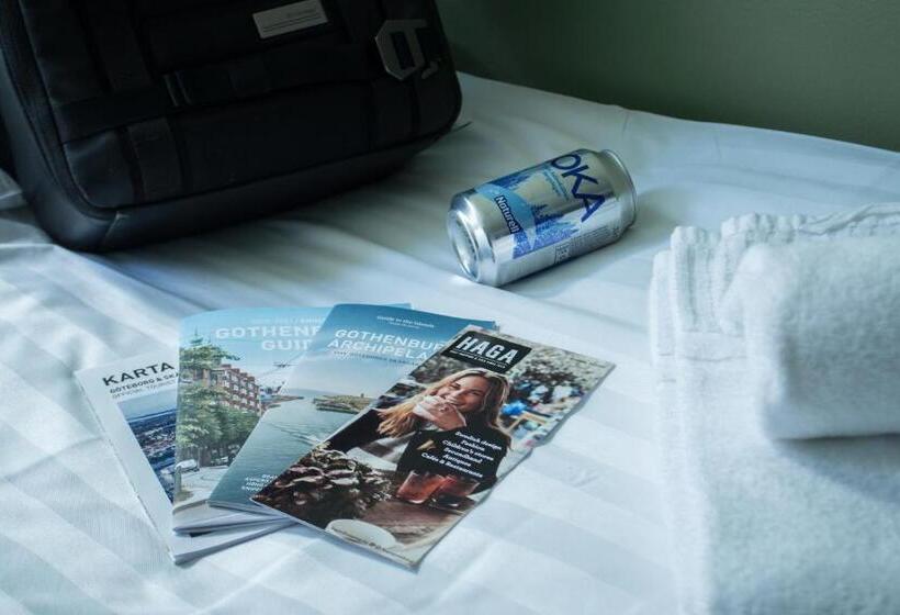 Четырехместный Номер Стандарт, Slottsskogen Hostel