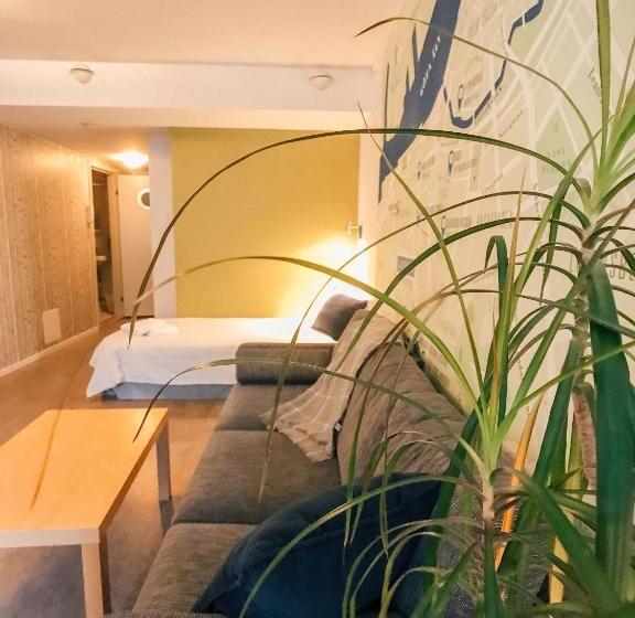 Апартаменты 1 Спальня Нижний Этаж, Slottsskogen Hostel