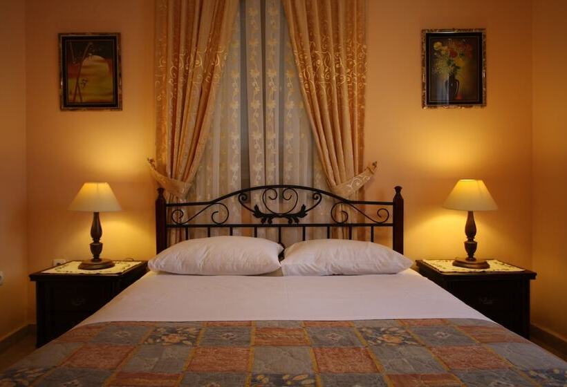 Номер Стандарт, Sofia Pension