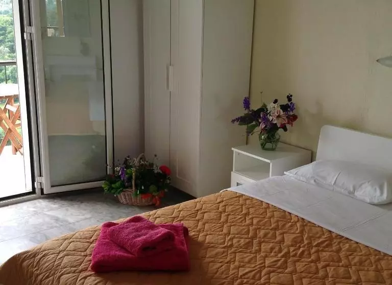استودیوی استاندارد با چشم‌انداز دریا, Villa Kavourakia